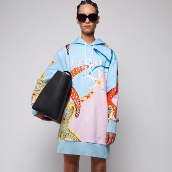 Versace Sweaters - Versace
Multi Trésor De La Mer Logo Long Sleeve Dress Sweatshirt/Hoodie